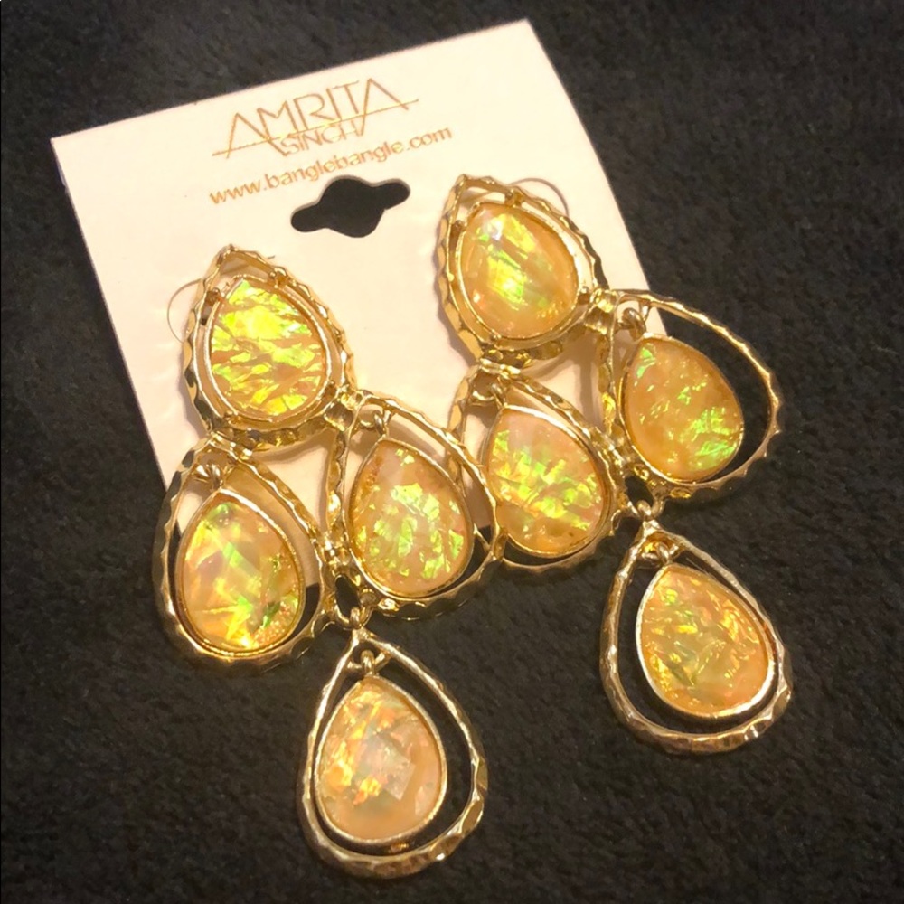 Amrita Singh dangle earrings. BNWT, never worn.
